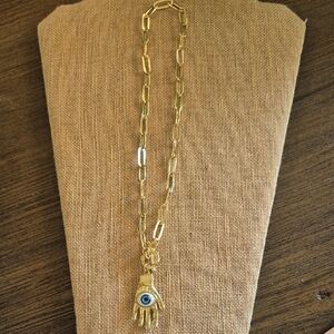 Eyeball Hand Necklace NeW